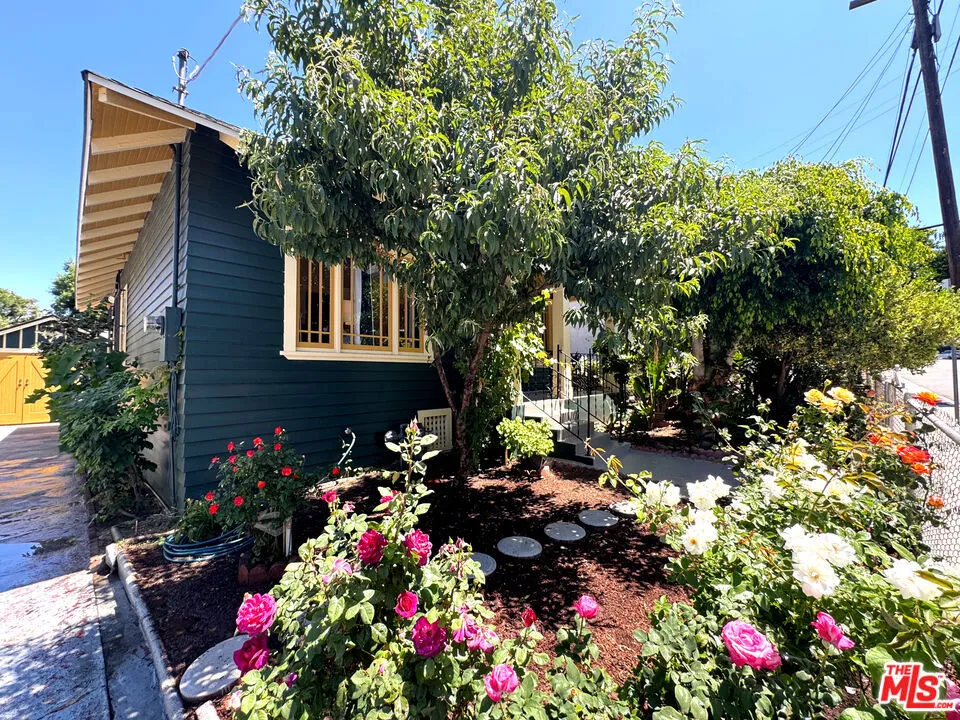 334 Belmont Avenue, Los Angeles, California 90026 home-pic-12